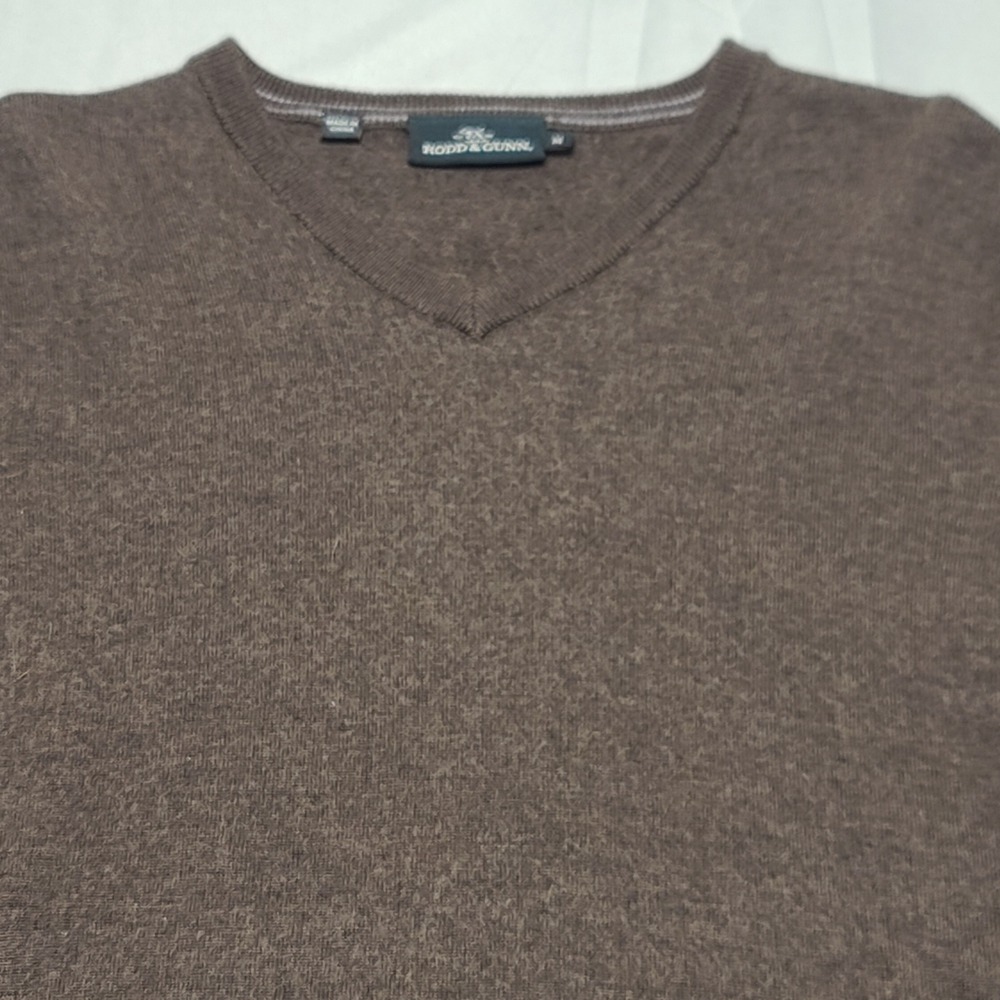 Rodd & Gunn V-Neck Sweater Mens M Brown Extrafine Merino Wool Knit Pullover